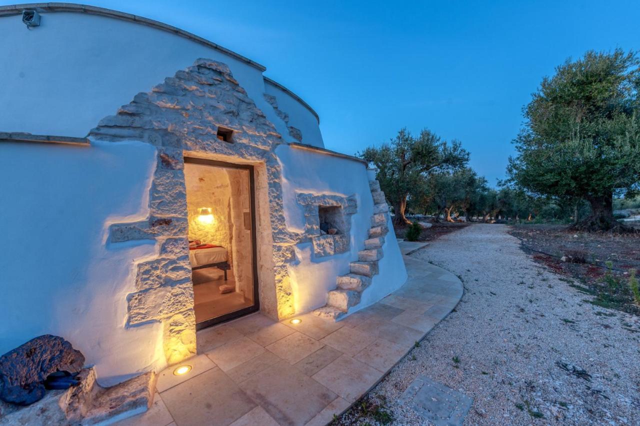 오스투니 Trulli Acquasala - Apulian Country Experience 빌라 외부 사진