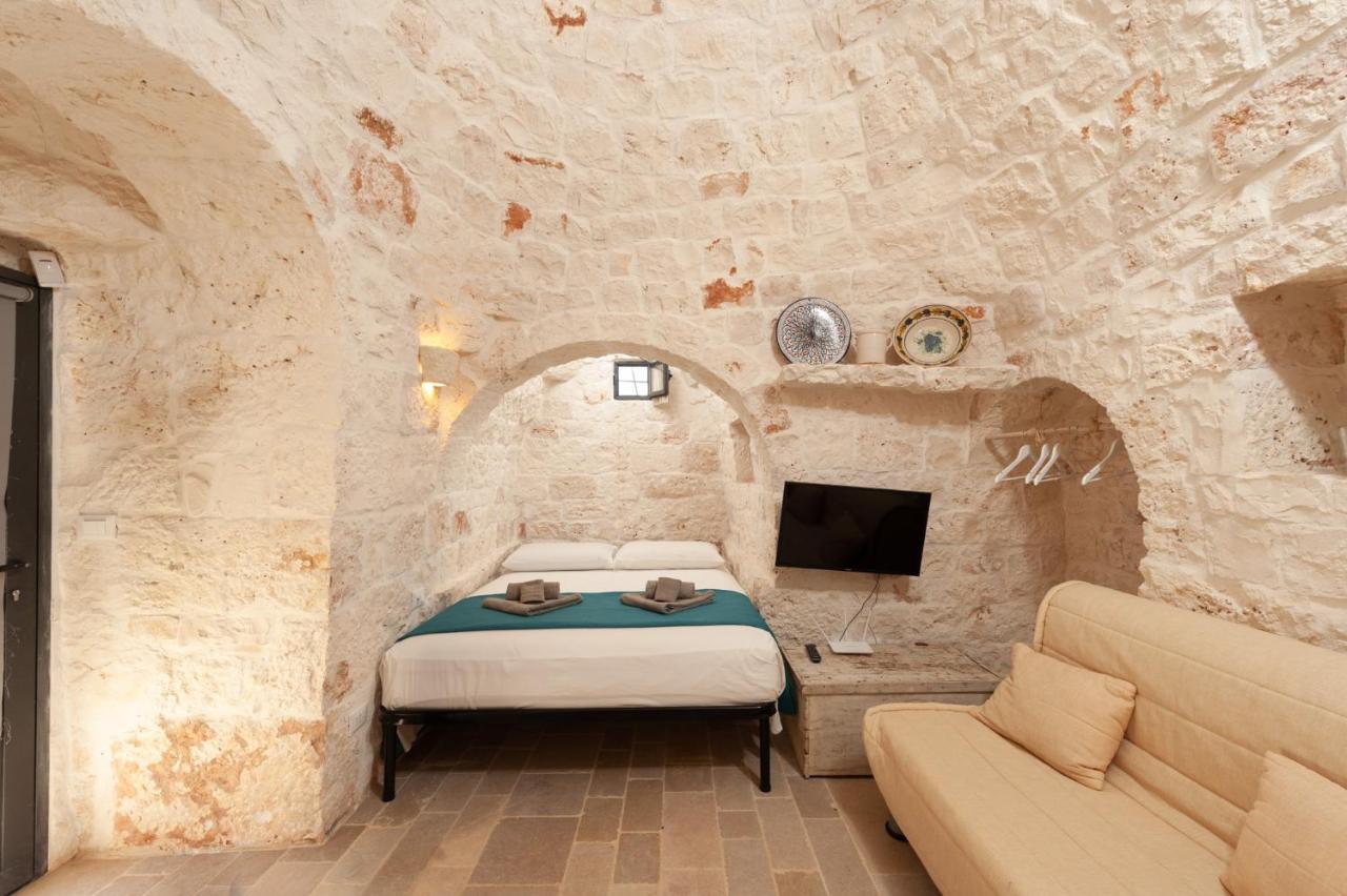 오스투니 Trulli Acquasala - Apulian Country Experience 빌라 외부 사진