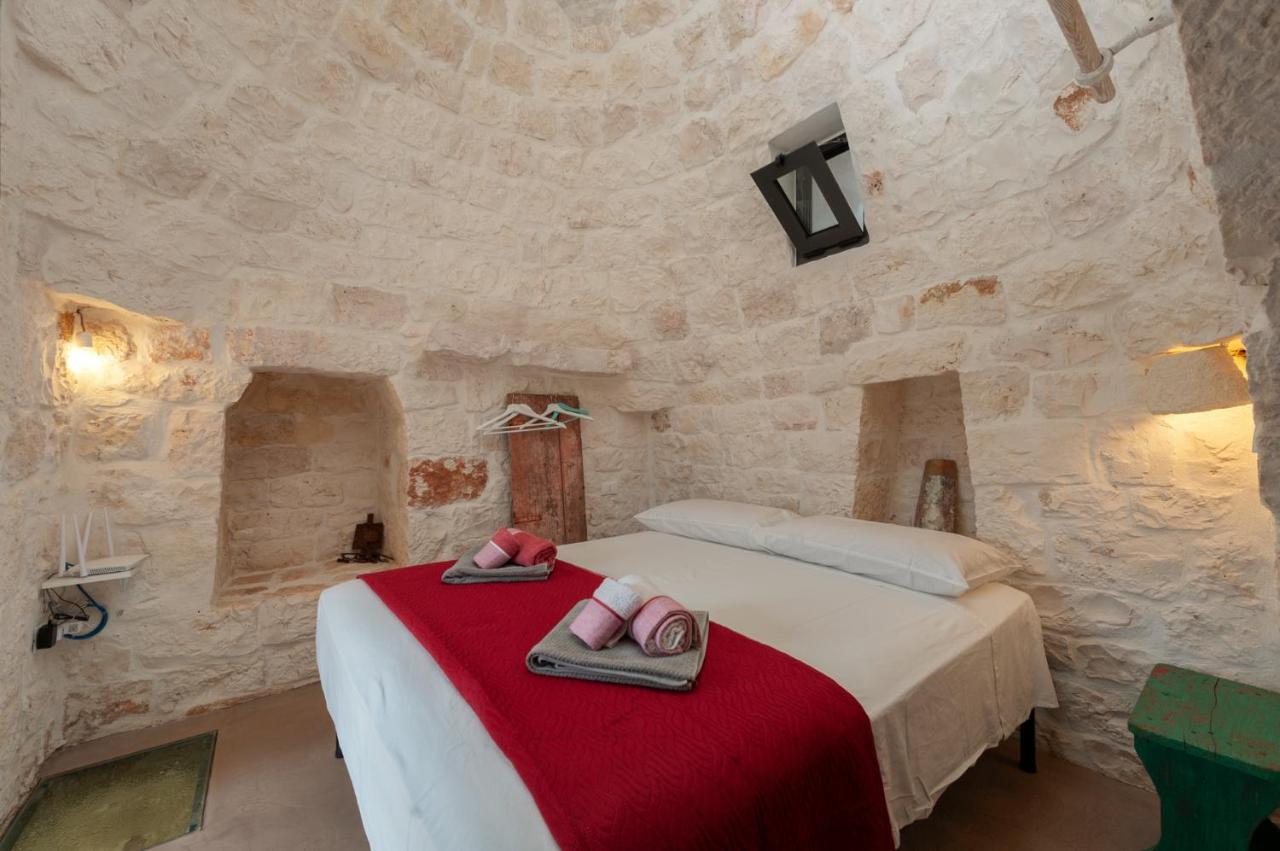 오스투니 Trulli Acquasala - Apulian Country Experience 빌라 외부 사진