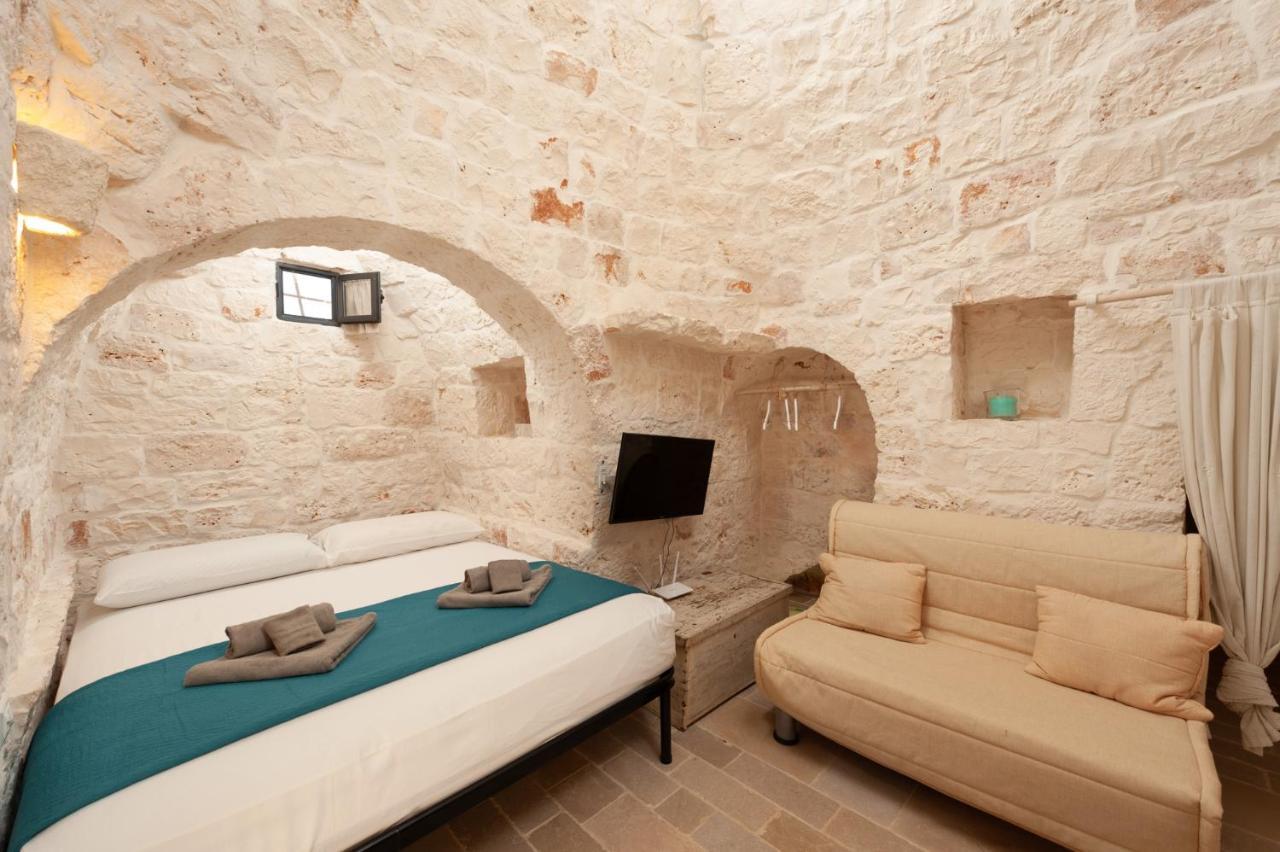 오스투니 Trulli Acquasala - Apulian Country Experience 빌라 외부 사진